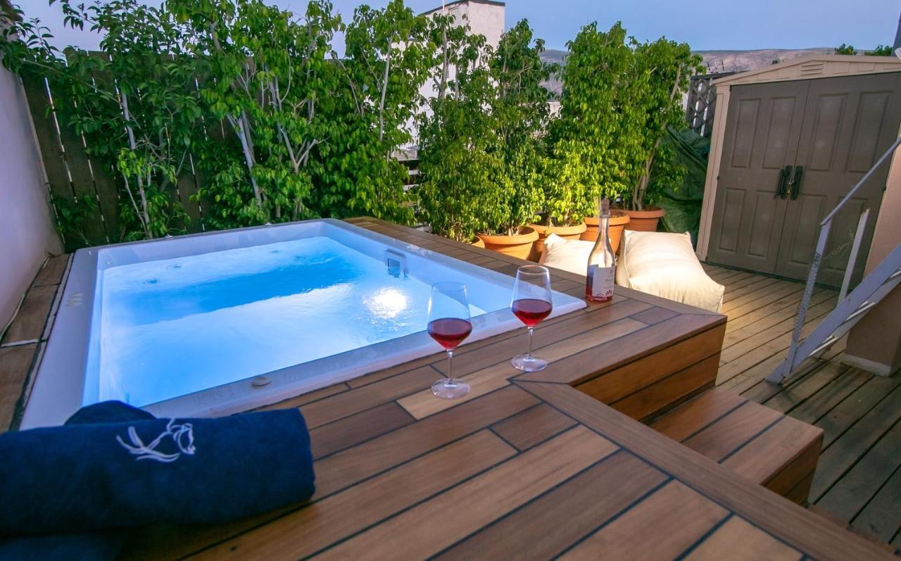 Beautiful Penthouse In Athens With Outside Jacuzzi Lejlighed Eksteriør billede